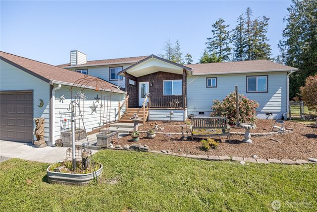 80 Sunshine Plaza, Sequim, WA 98382
