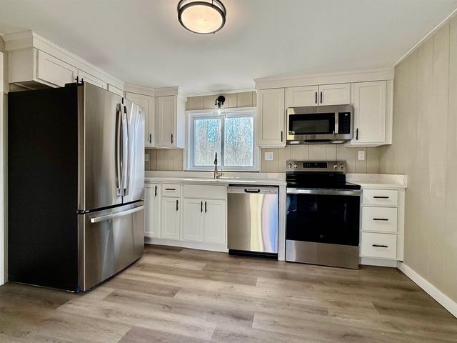 82 Edgerly School Road, Meredith, NH 03253