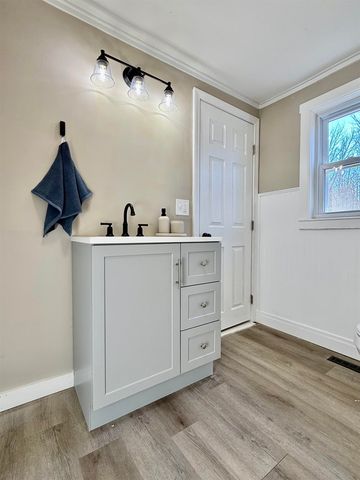 82 Edgerly School Road, Meredith, NH 03253