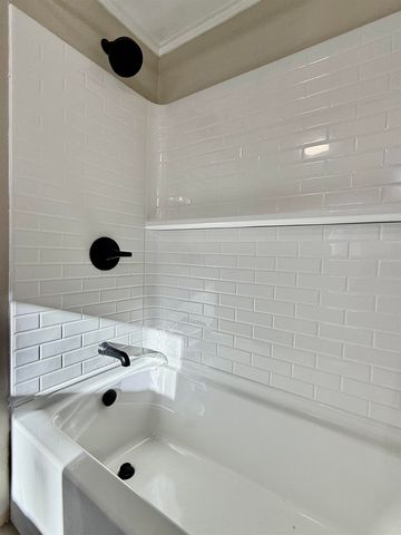 82 Edgerly School Road, Meredith, NH 03253