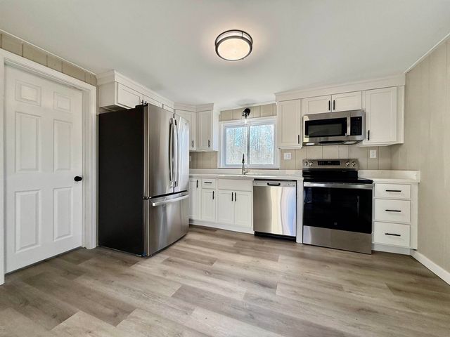 82 Edgerly School Road, Meredith, NH 03253