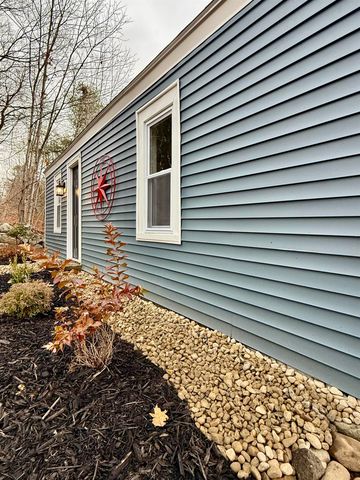 82 Edgerly School Road, Meredith, NH 03253