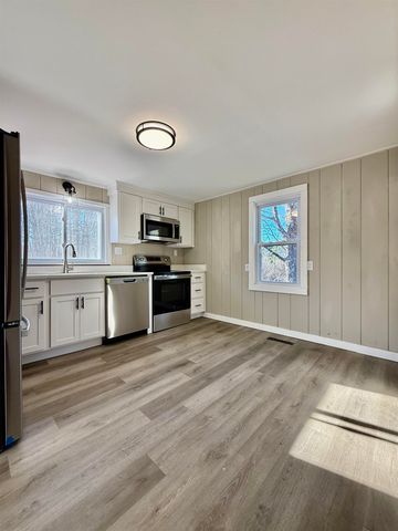 82 Edgerly School Road, Meredith, NH 03253