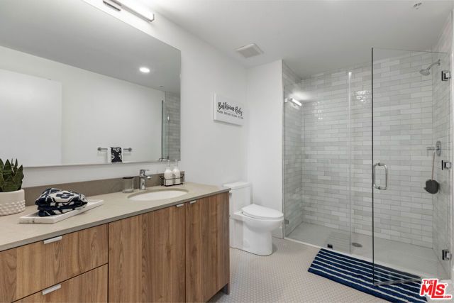 3800 Mentone Avenue 401, Culver City, CA 90232