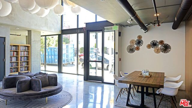 3800 Mentone Avenue 401, Culver City, CA 90232