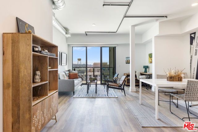 3800 Mentone Avenue 401, Culver City, CA 90232