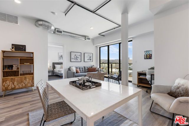 3800 Mentone Avenue 401, Culver City, CA 90232