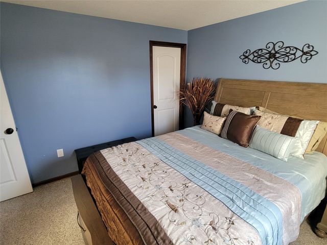 5462 SE 27th Street, Des Moines, IA 50320