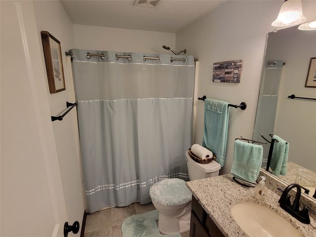 5462 SE 27th Street, Des Moines, IA 50320