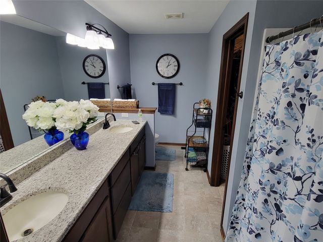 5462 SE 27th Street, Des Moines, IA 50320