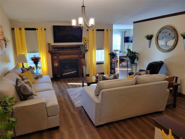 5462 SE 27th Street, Des Moines, IA 50320