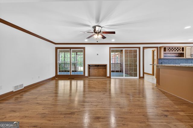 916 Highway 36 W, Barnesville, GA 30204