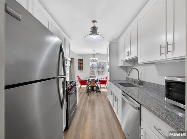 2506 Hemingway Lane, Mahwah, NJ 07430