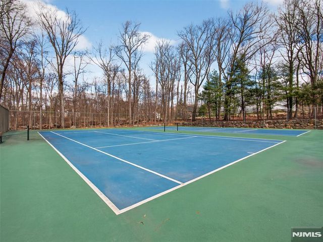 2506 Hemingway Lane, Mahwah, NJ 07430