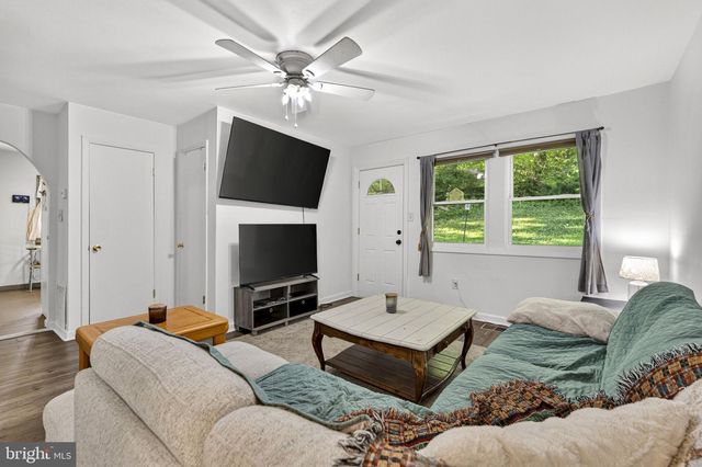 673 CREEK RD, Front Royal, VA 22630