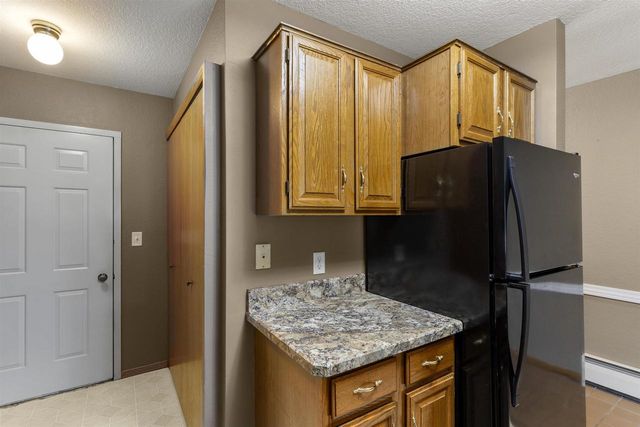 62 SPENCER VILLAGE COURT, Appleton, WI 54914