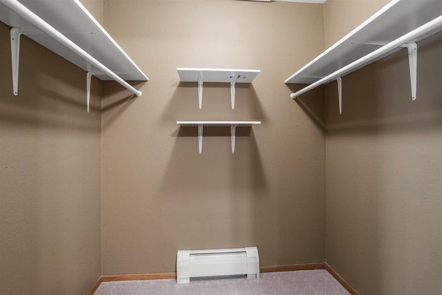 62 SPENCER VILLAGE COURT, Appleton, WI 54914