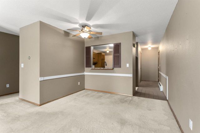 62 SPENCER VILLAGE COURT, Appleton, WI 54914