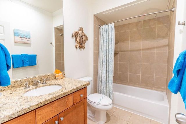 7000 Seawall Boulevard 225, Galveston, TX 77551