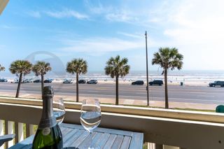 7000 Seawall Boulevard 225, Galveston, TX 77551