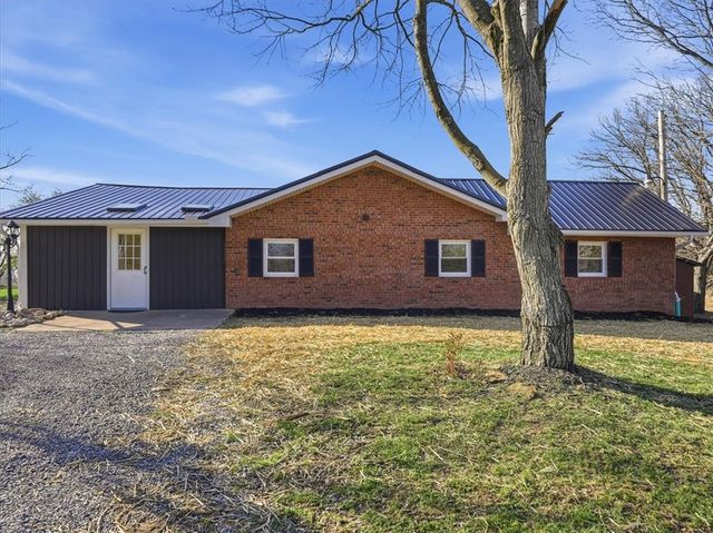 730 Fletcher Rd, Brighton Twp, PA 15009