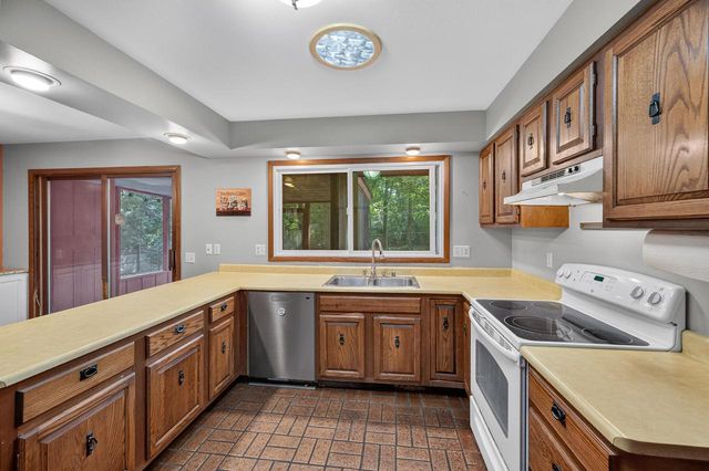 2909 Pelham ROAD, Madison, WI 53713