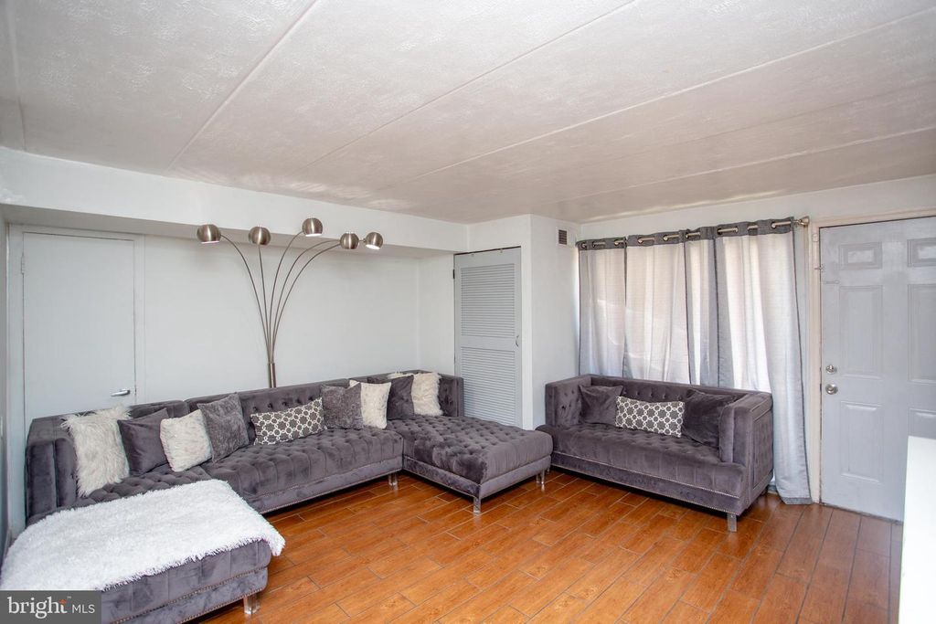 7755 OXFORD AVE, PHILADELPHIA, PA 19111 — photo 3