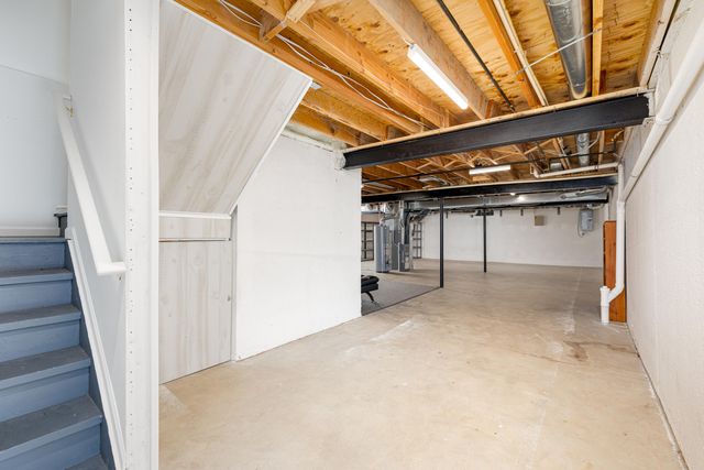 1877 N Kenwyck Drive, Superior Twp, MI 48198