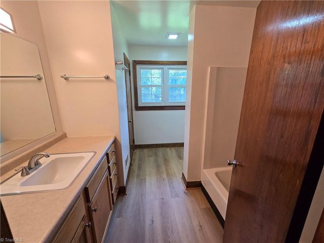 5167 N Cherry Street, Winston-salem, NC 27105