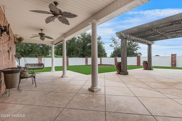 7280 Main Highway, St. Martinville, LA 70582