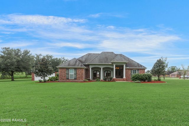 7280 Main Highway, St. Martinville, LA 70582