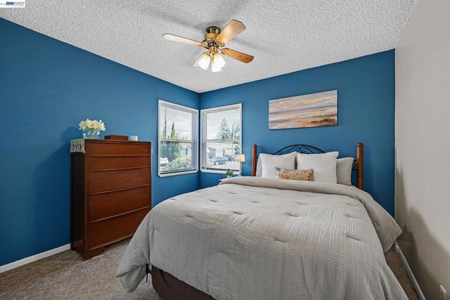 21146 Elm St, Castro Valley, CA 94546