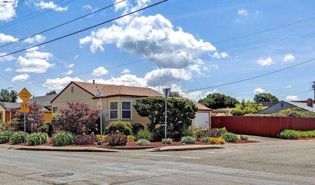 21146 Elm St, Castro Valley, CA 94546