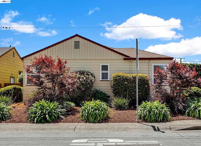 21146 Elm St, Castro Valley, CA 94546