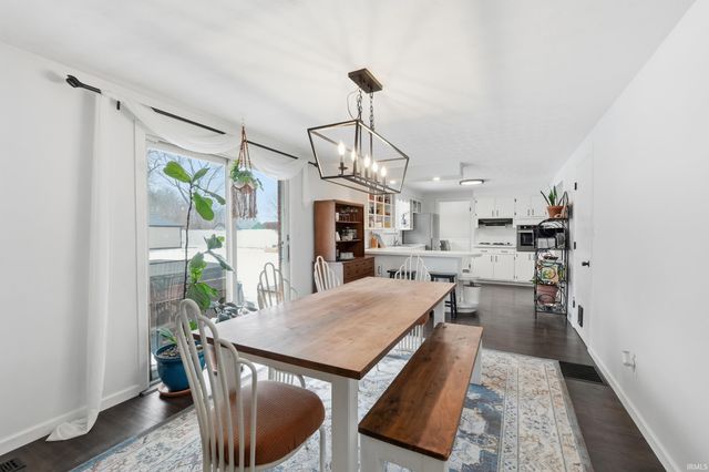 9830 Muldoon Road, Fort Wayne, IN 46819