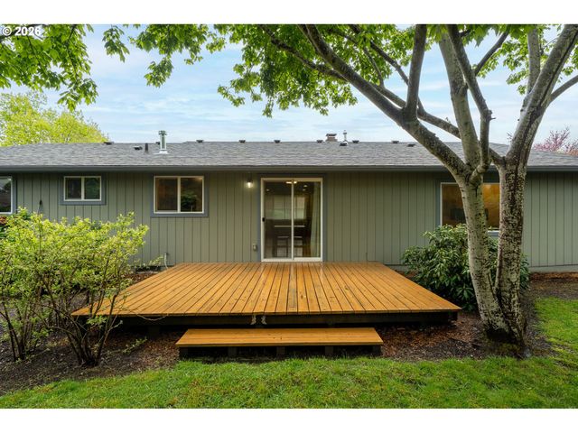 1927 Ne THOMAS St, Hillsboro, OR 97124