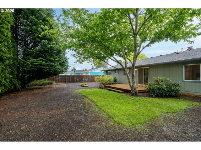 1927 Ne THOMAS St, Hillsboro, OR 97124