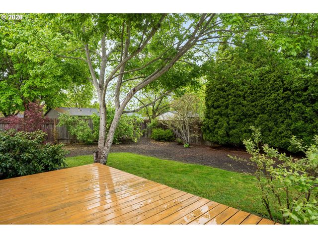 1927 Ne THOMAS St, Hillsboro, OR 97124