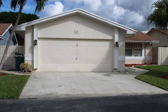 13 Fenwick Place 13, Boynton Beach, FL 33426