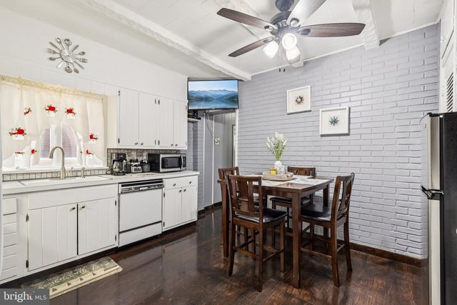 814 CHESTNUT AVE, Trenton, NJ 08611