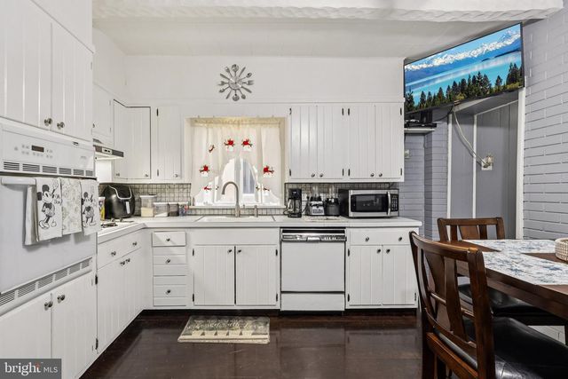 814 CHESTNUT AVE, Trenton, NJ 08611