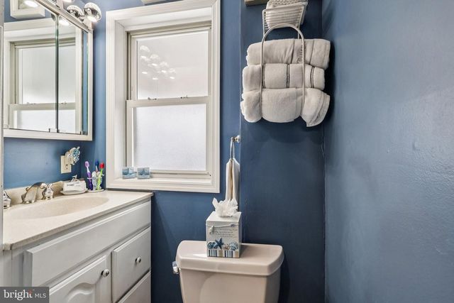 814 CHESTNUT AVE, Trenton, NJ 08611