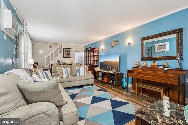 814 CHESTNUT AVE, Trenton, NJ 08611