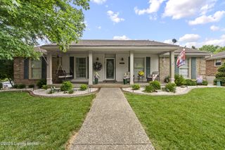 8310 Delightful Ct, Louisville, KY 40291
