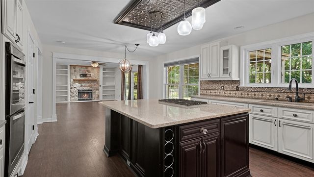 5427 N Silverstone Drive, Comstock Park, MI 49321