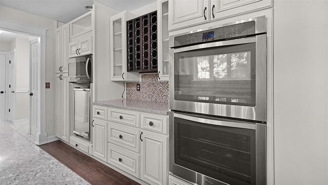 5427 N Silverstone Drive, Comstock Park, MI 49321