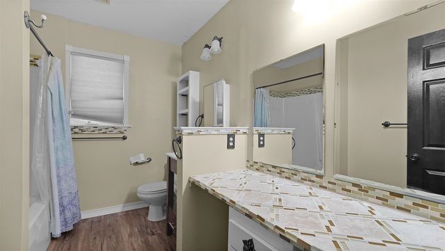 5427 N Silverstone Drive, Comstock Park, MI 49321