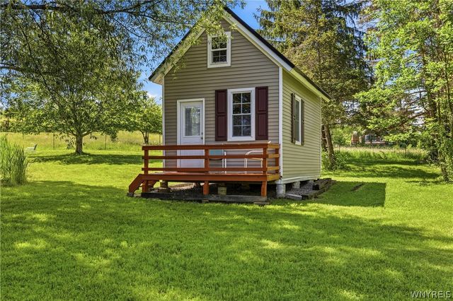 8545 Falls Road, Colden, NY 14170