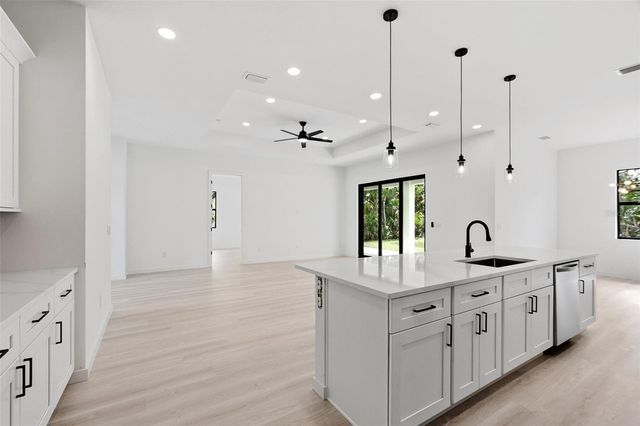 2585 CRANE AVENUE, North Port, FL 34286