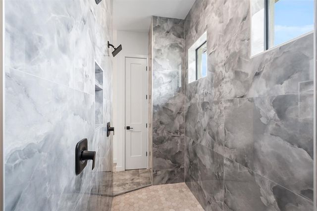 2585 CRANE AVENUE, North Port, FL 34286